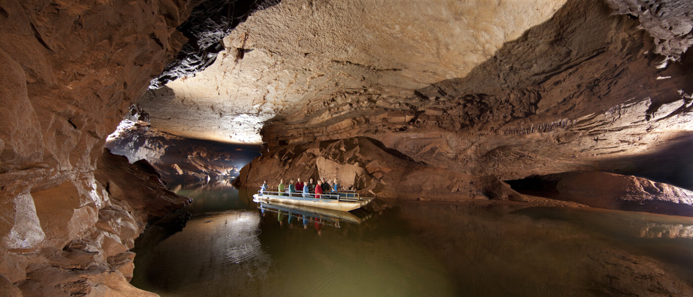Mammoth Caves. Kentucky Holidays