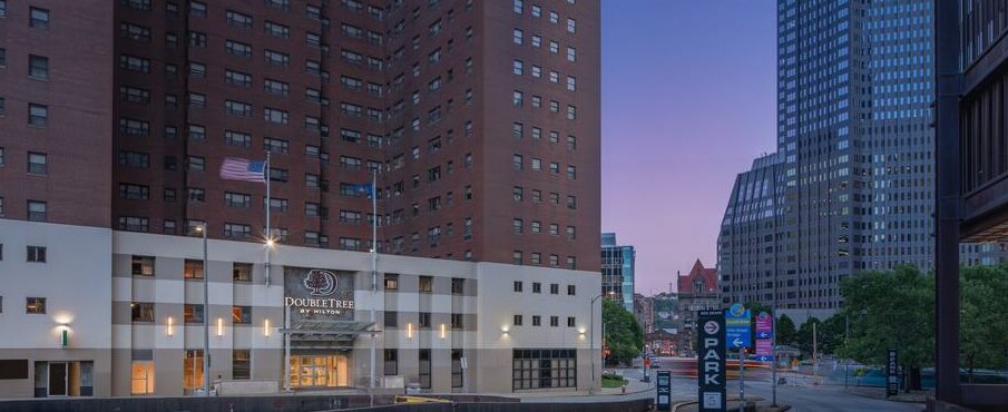 Exterior, doubletree by hilton pittsburgh downtown, pennsylvania