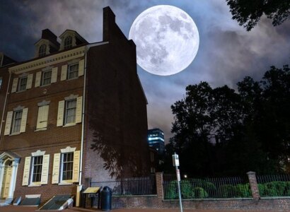Ghosts of Philly Haunted Dark History Walking Tour