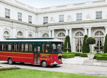 Newport Trolley Tour with Breakers Mansion