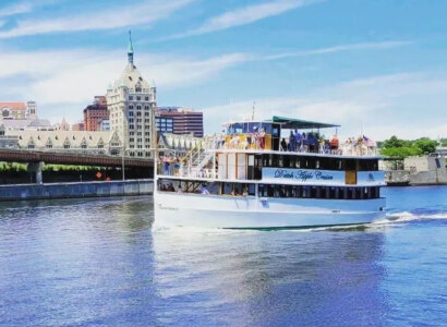 Hudson River Sightseeing Cruise from Albany