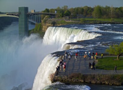 Niagara Falls Walking Tour with Maid of the Mist and Cave of the Winds from Niagara Falls